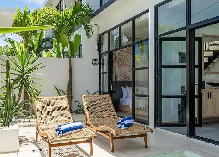 Villa Hubert - Sophisticated 2br With Pool And Prime Location Canggu (Bali)