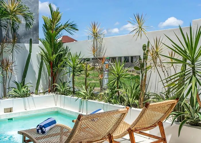 Hubert - Sophisticated 2br With Pool And Prime Location